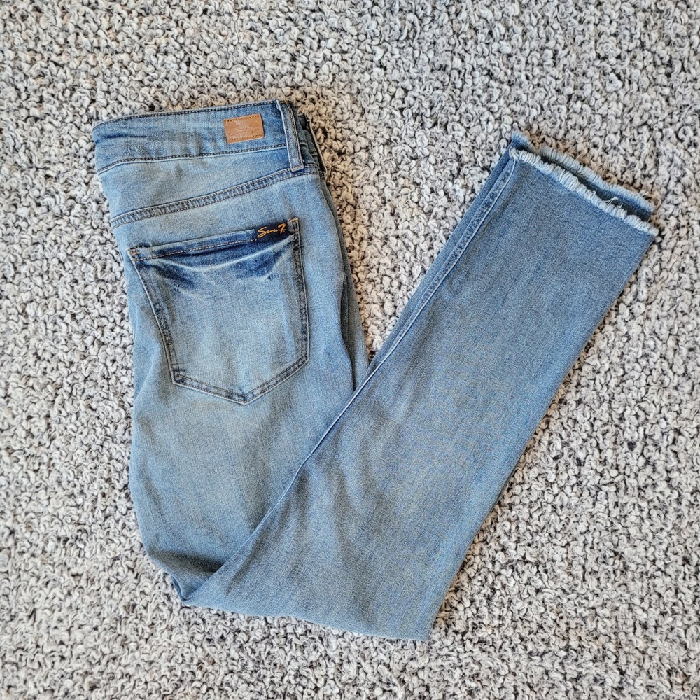 Seven jeans weekend slim fit light wash raw hem minimalist neutral casual preppy